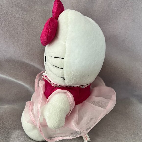 Cute Hello Kitty Doll with Mini Plastic Container: Perfect for Hello Kitty Fan - Picture 2 of 8